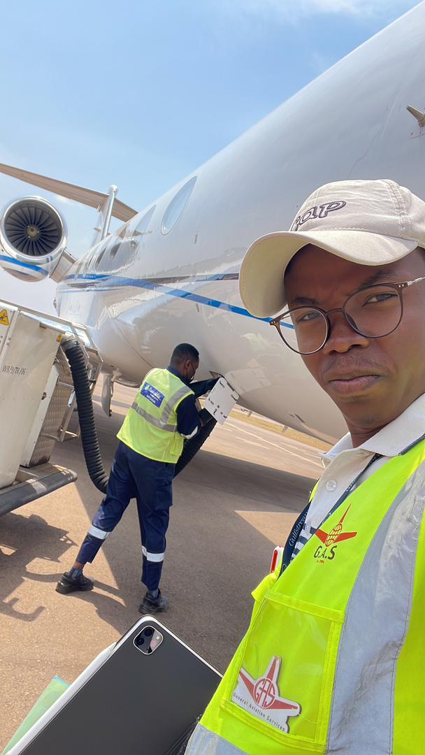 G.A.S. staff supervising aircraft fueling