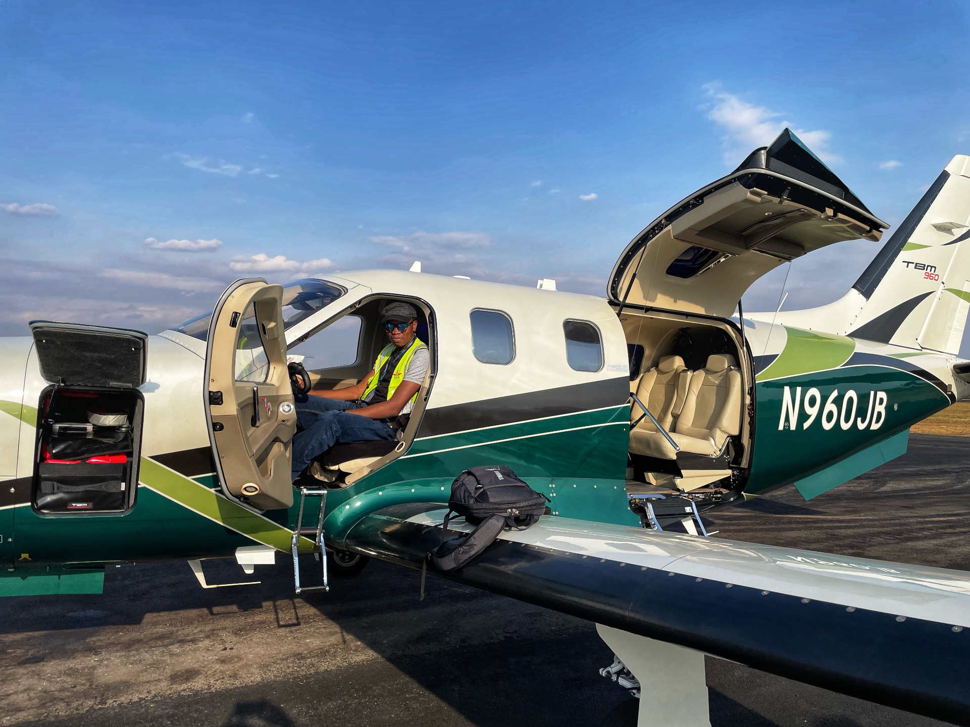G.A.S. crew with TBM 960 aircraft